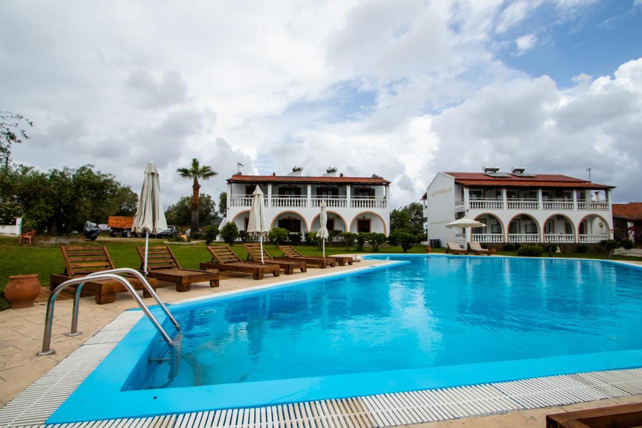 Zoi Apartmens Antonis Botsis Mesongí Esterno foto