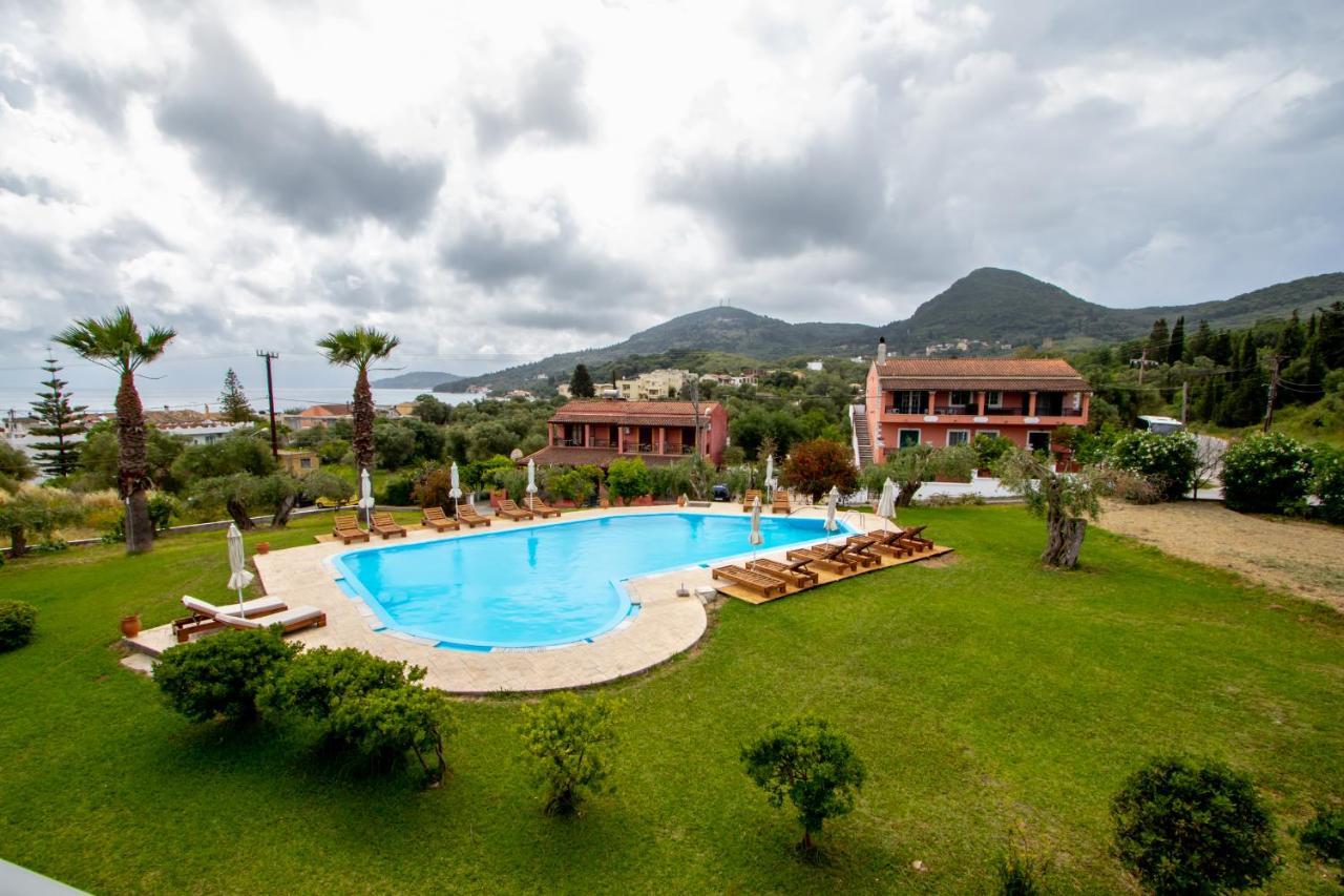 Zoi Apartmens Antonis Botsis Mesongí Esterno foto